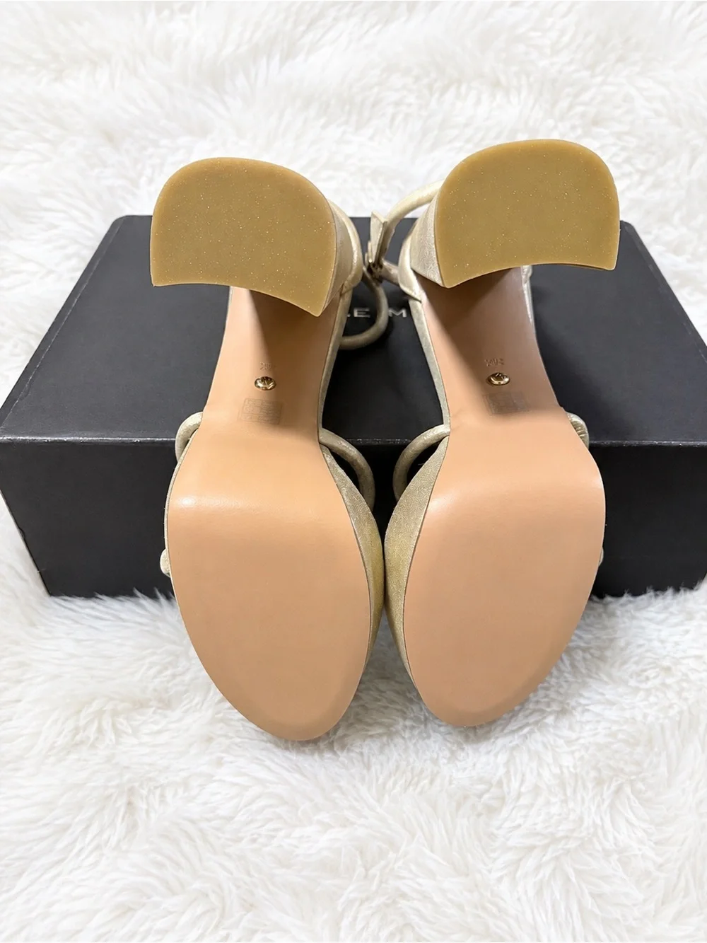 Pelle Moda Gilian Platform Sandals – Platinum Gold Metallic Suede – Size 7.5M
